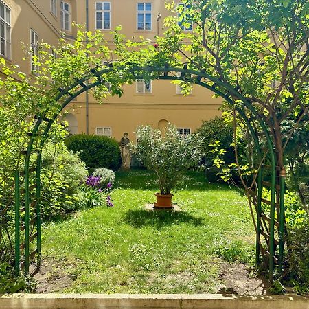 Chic & Zen Apartment Budapesta Exterior foto