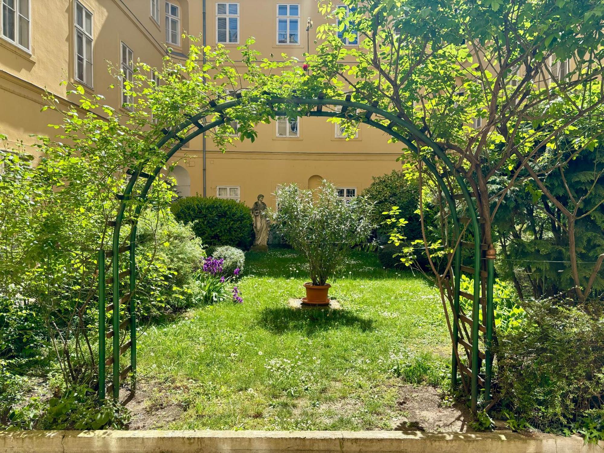 Chic & Zen Apartment Budapesta Exterior foto